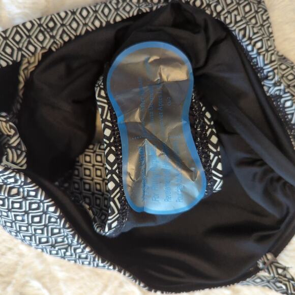 NWT DKNY Swimsuit, Removable Straps, S - Picture 10 of 10